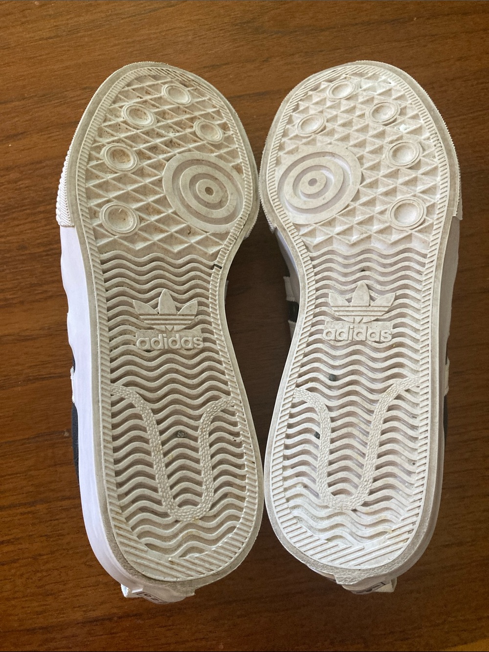 WOMENS ADIDAS NIZZA PLATFORM SIZE 9 EUC - Picture 6 of 7